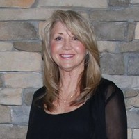 Christine Lindsey Email & Phone Number