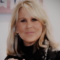 Lisa Hawk Email & Phone Number