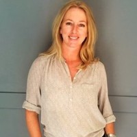 Sandra van Vuuren Email