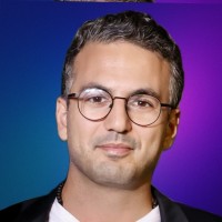 Wes Ezzeddine Email