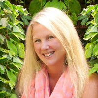 Decor & More Inc. Employee Tami Meara's profile photo
