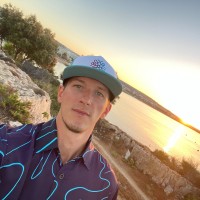 László Antal Email