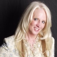 Metro Brokers Employee Sandi Hewins's profile photo