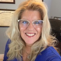 Everly Employee Laurie Borowski's profile photo