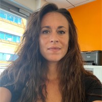 Naïs Dhugues Email