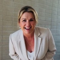 Intimo Lingerie Employee Linda Kelleher's profile photo