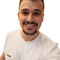 Lázaro Finger Email