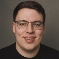 Hugo Camacho Muñoz Email