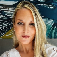 Manuela Podestá Email