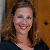Vicki Powers Email & Phone Number