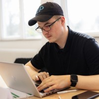 Lukas Pedersen Email