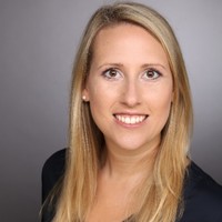 Lena Holzapfel Email