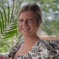 Lyndsy Stull Email & Phone Number