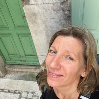 Sabrina Hanegraaf Email