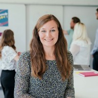 Lisa Göttler Email