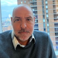 Rainbow Apparel Co Employee Vincent Damiano's profile photo