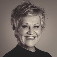 Zimile Employee Charmaine Achour's profile photo