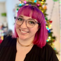 Taryn Hefner Email & Phone Number