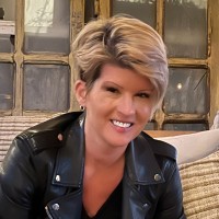 Gretchen Tate Email & Phone Number