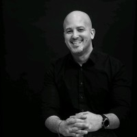 PLUGOUT Employee Luis Vega's profile photo