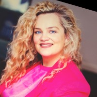 Top Right Group Employee Nina Preston-Smith's profile photo