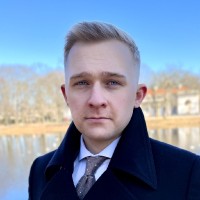 Piotr Ciepliński Email