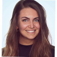 Peek Creative Studios Employee Vivian Sandee's profile photo