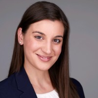 Réka Szilágyi Email