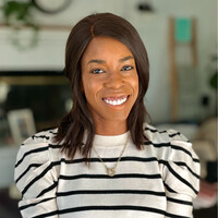 Eva Thomas Email & Phone Number