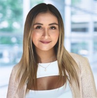 Laura Vivas Email