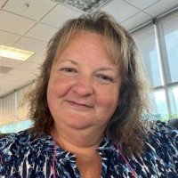 Suzanne Yerden Email & Phone Number