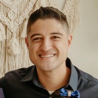 Douglas Medeiros Email