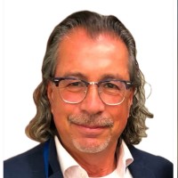 Larry Martínez Email