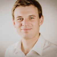 Simon Desch Email