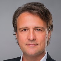 Stephan Streuber Email