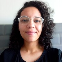 Amanda Souza Email