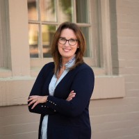 Elizabeth Camelo Email & Phone Number