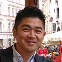 Tomoji Yoshida Email