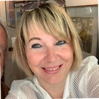 Selectapension Employee Lisa Binns's profile photo