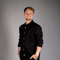 Arnas Kupris Email