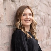 Ali Emmons Email & Phone Number