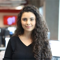 Poliana Casemiro Email