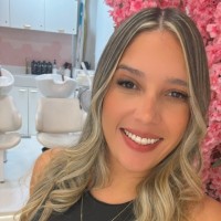 Camila Oliveira Email