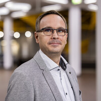 Alexander Utz Email