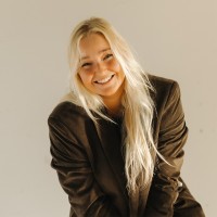 Check Employee Annemijn van der Marel's profile photo