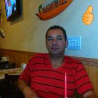 Héctor Valladares Email