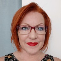 Suzanne Paradis Email