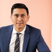 Martín Huapaya Castañeda Email