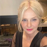 BASE Industries Employee Deborah Hicks's profile photo