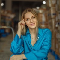 Daria Neporada Email
